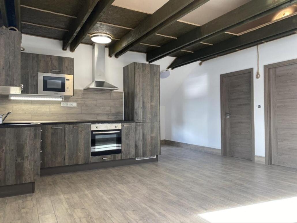 Apartmany U Dlouhana Kadaň Exteriör bild