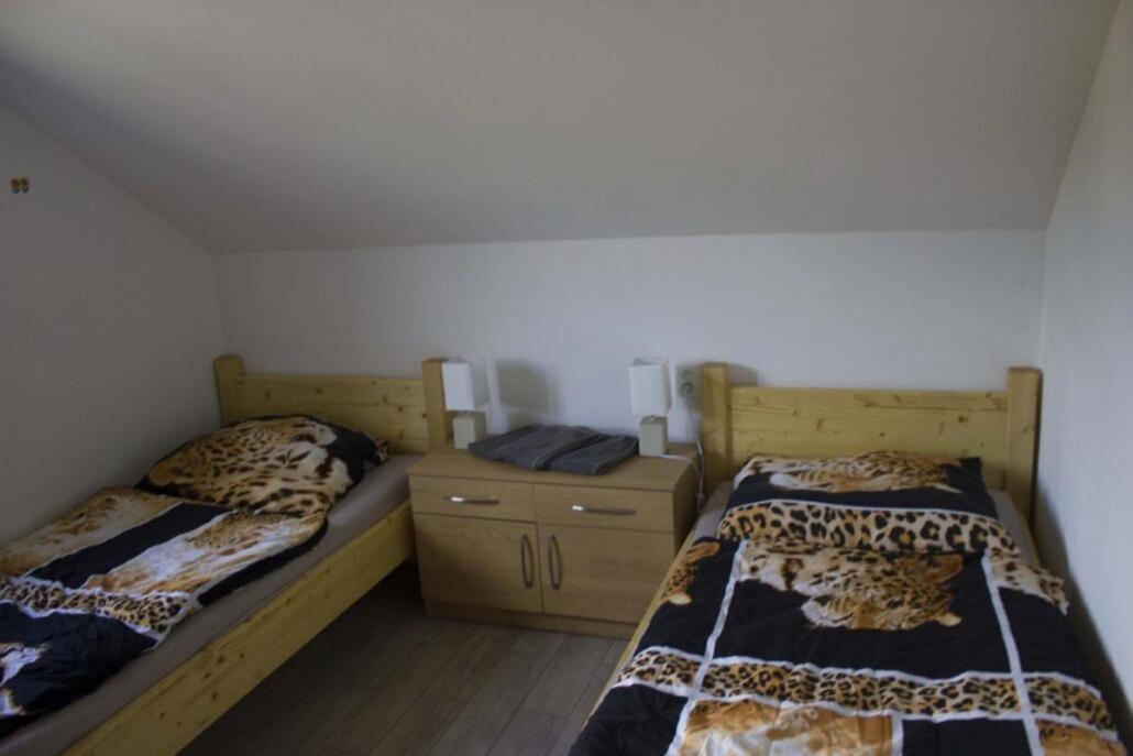 Apartmany U Dlouhana Kadaň Exteriör bild